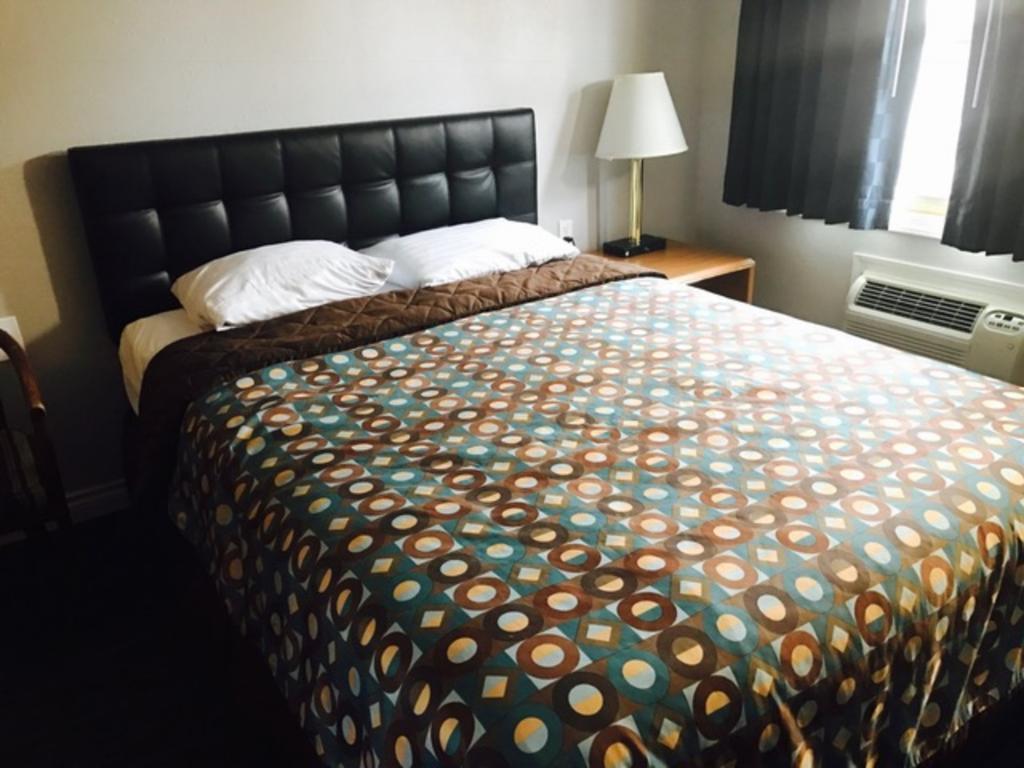 Kings Row Inn ミルウォーキー エクステリア 写真