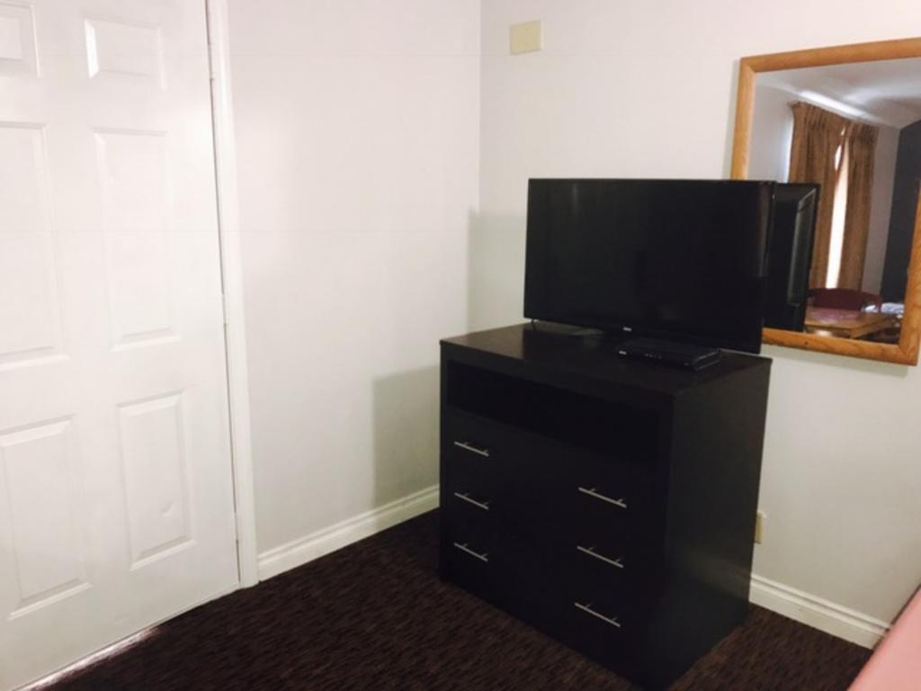 Kings Row Inn ミルウォーキー エクステリア 写真